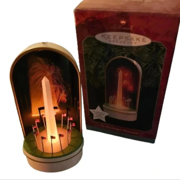 Hallmark The Washington Monument 1998 Magic Colle tion - Picture 1 of 7